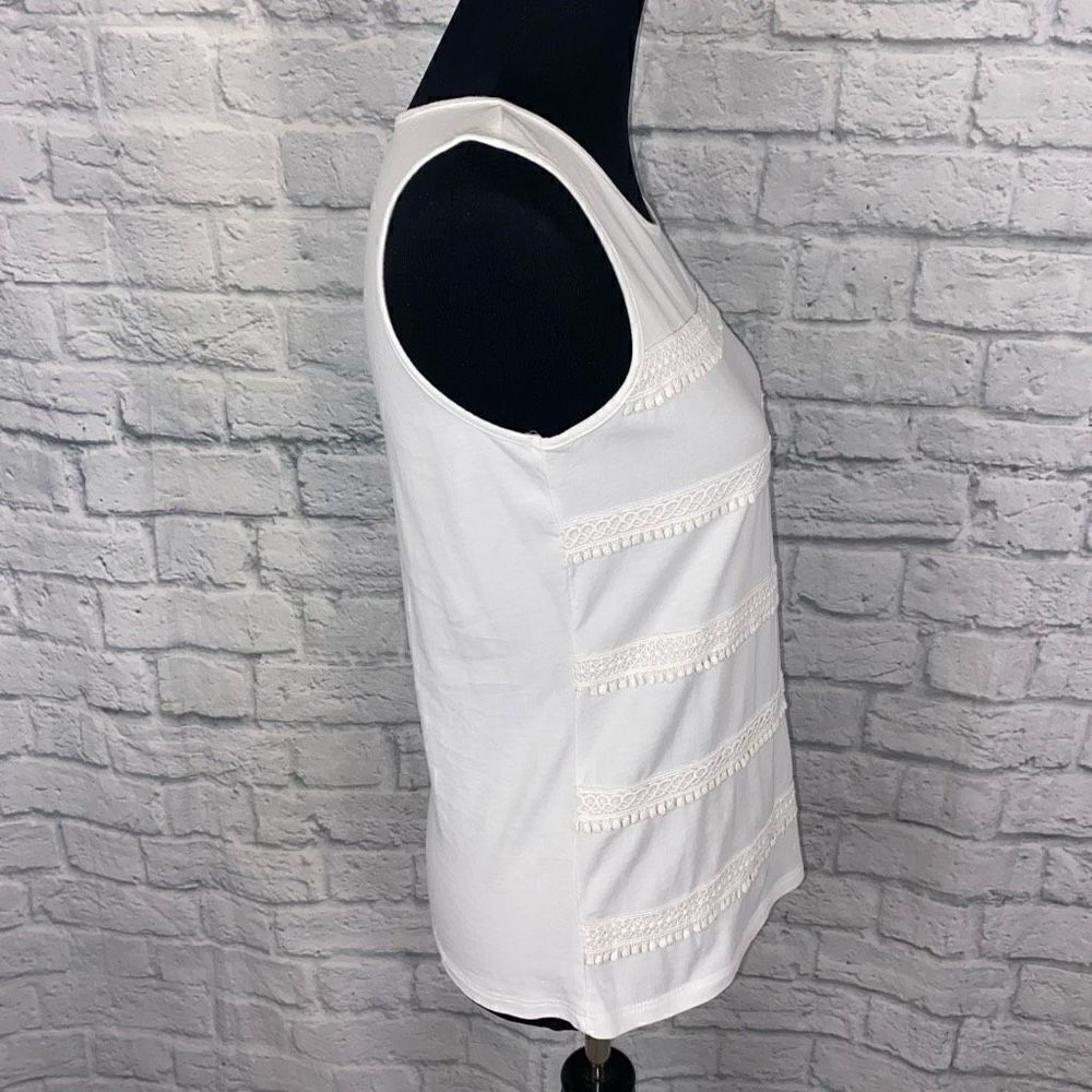 Talbots women S petite sleeveless tank top white w/textured embroidery design - Picture 5 of 9
